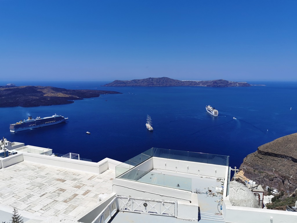 Sicht von Thira in Santorini